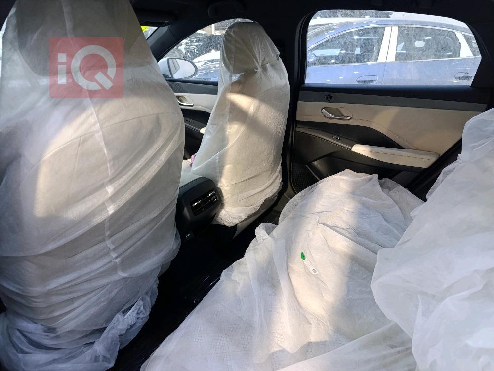 بي واي دي Qin Plus